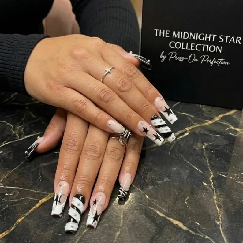 press on nails, custom press on nails, fake nails, Nails Art, stained glass nails, gold press on nails, 3d press on nails, luxury press on nails, handmade press on nails