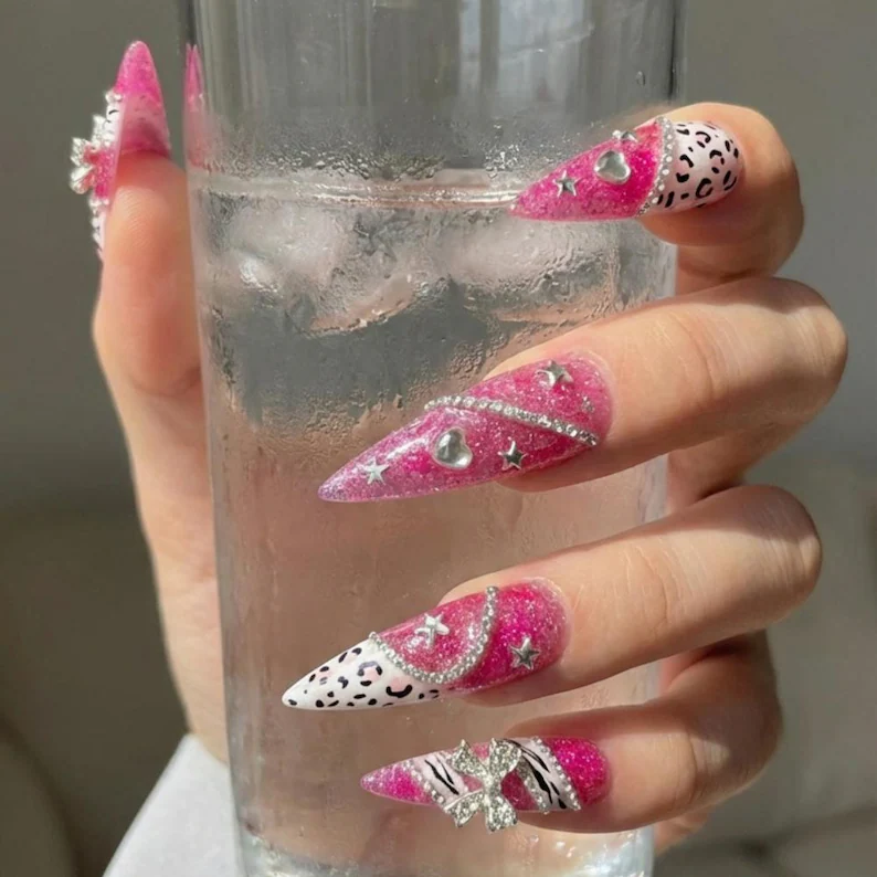 press on nails, custom press on nails, fake nails, Nails Art, stained glass nails, gold press on nails, 3d press on nails, luxury press on nails, handmade press on nails