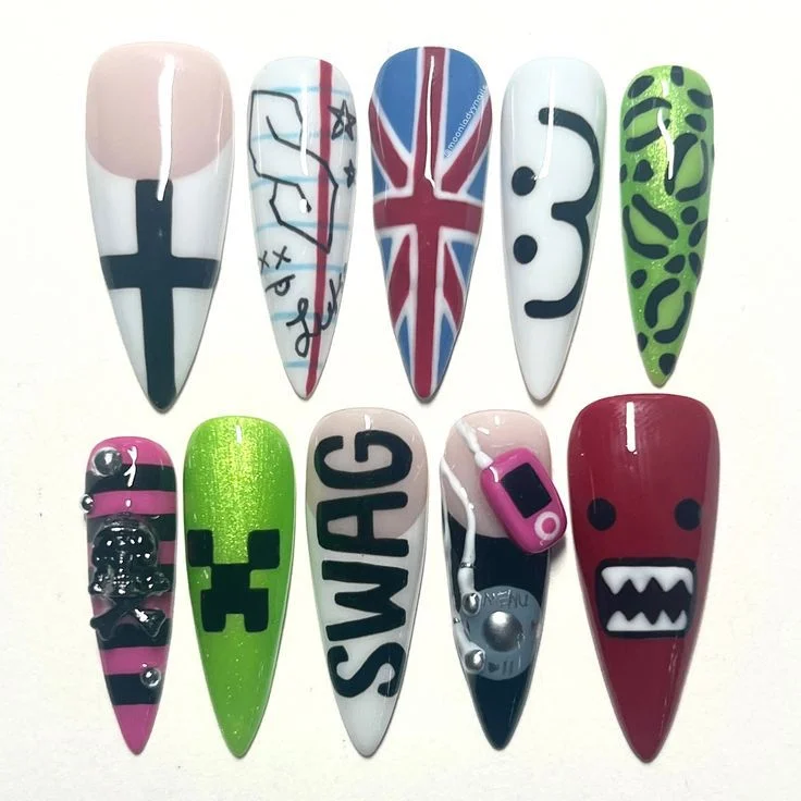 press on nails, custom press on nails, fake nails, Nails Art, stained glass nails, gold press on nails, 3d press on nails, luxury press on nails, handmade press on nails