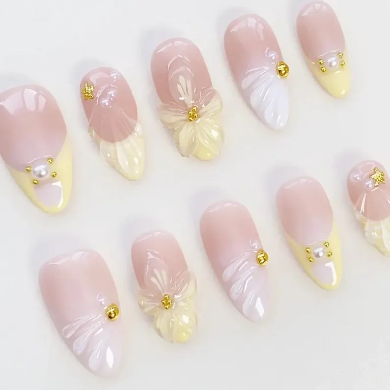 press on nails, custom press on nails, fake nails, Nails Art, stained glass nails, gold press on nails, 3d press on nails, luxury press on nails, handmade press on nails
