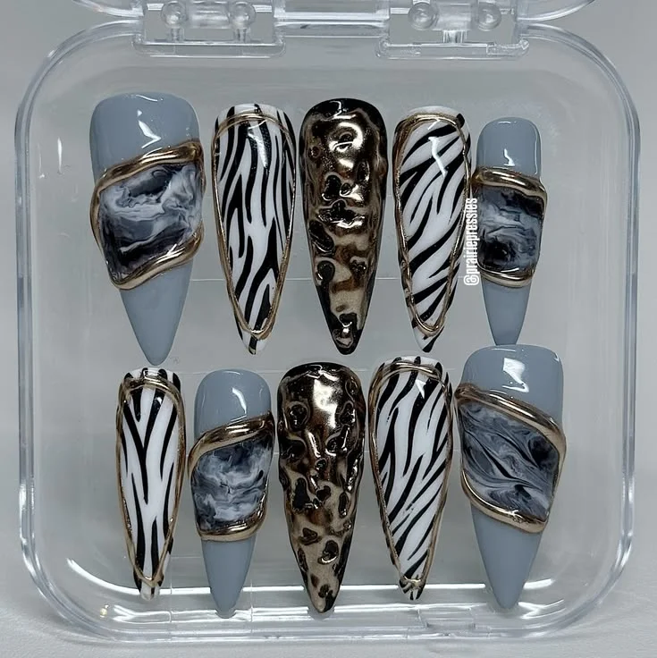 press on nails, custom press on nails, fake nails, Nails Art, stained glass nails, gold press on nails, 3d press on nails, luxury press on nails, handmade press on nails