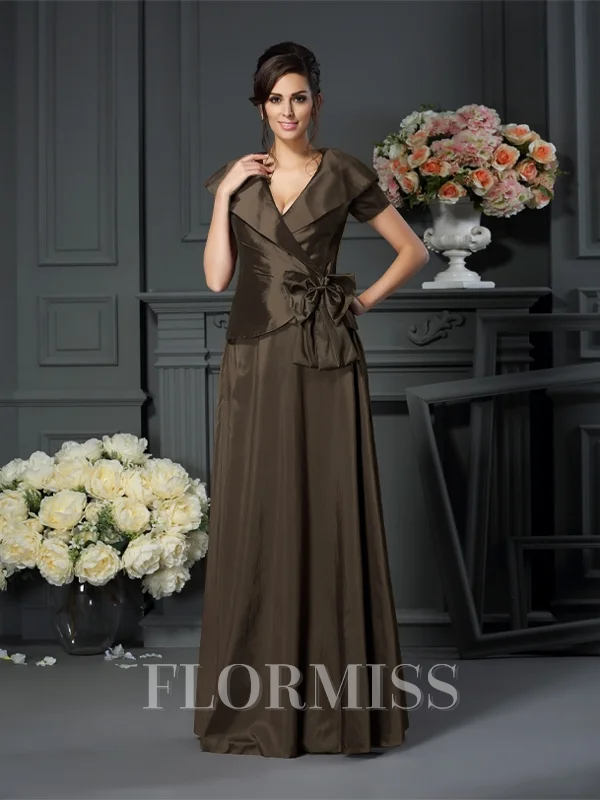 A-Line/Princess V-neck Floor-Length Taffeta Mother of the Bride Dresses With Bow