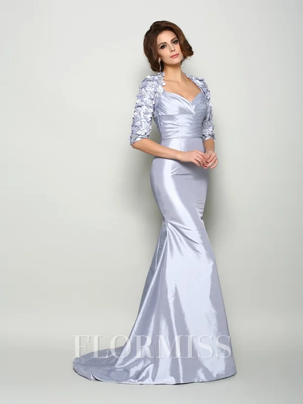 Trumpet/Mermaid Sweetheart Sweep Train Taffeta Mother of the Bride Dresses With Appliques Lace