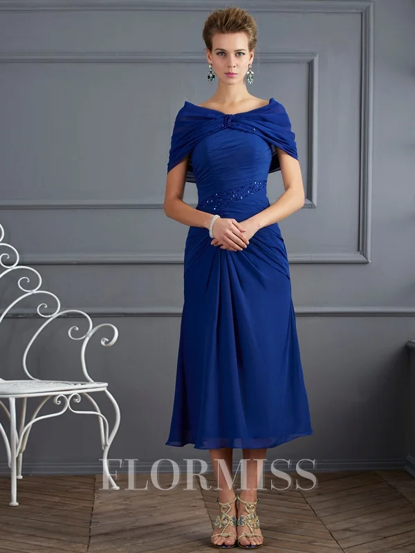 Sheath/Column Scoop Short/Mini Chiffon Mother of the Bride Dresses With Beading