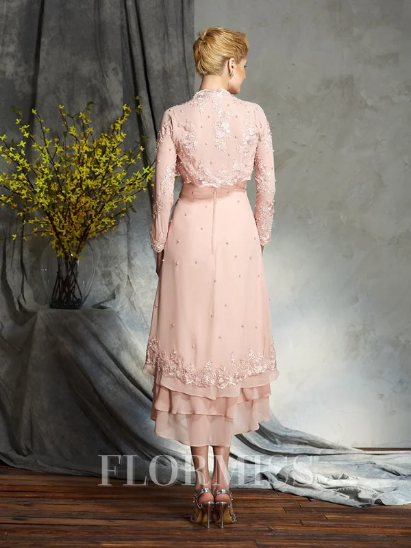 A-Line/Princess Strapless Knee-Length Chiffon Mother of the Bride Dresses With Appliques Lace