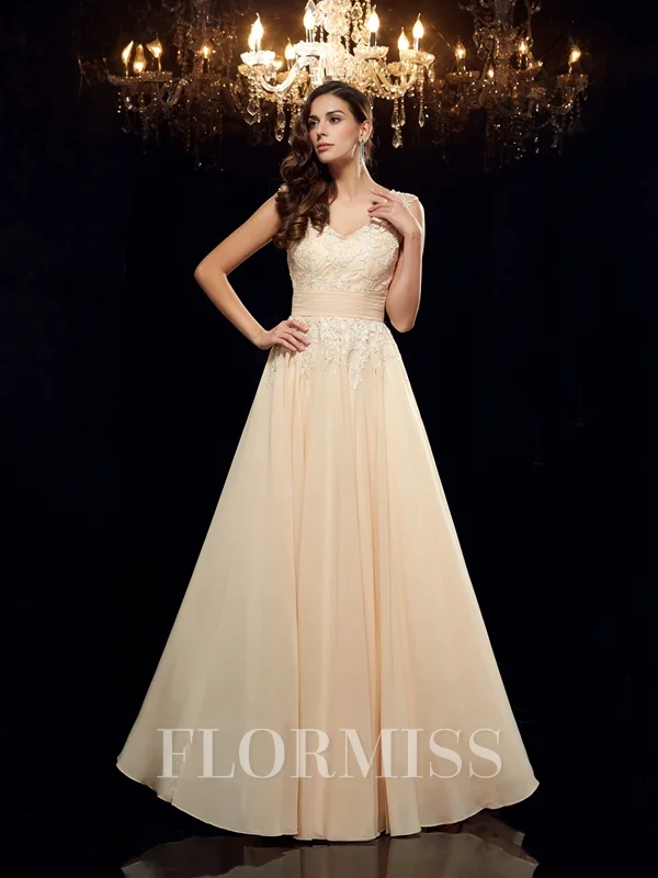 A-Line/Princess Straps Floor-Length Chiffon Mother of the Bride Dresses With Appliques Lace