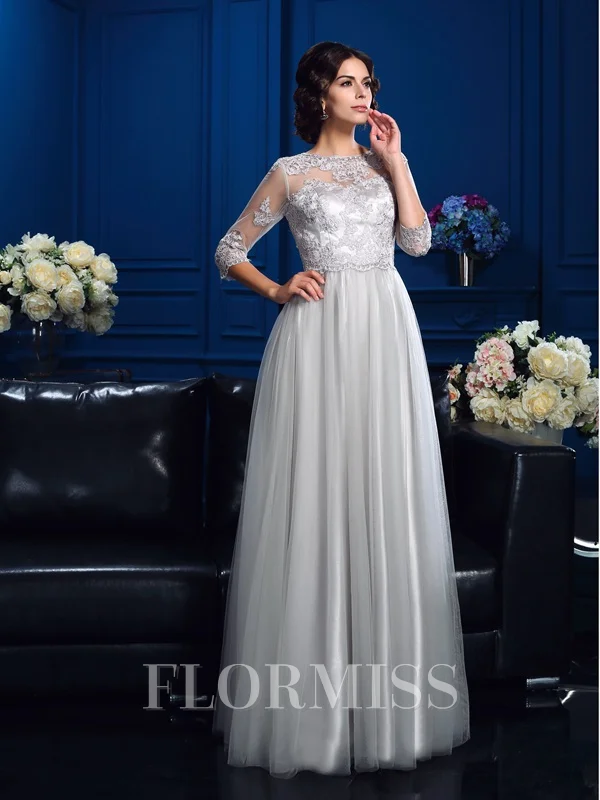 A-Line/Princess Scoop Floor-Length Silk Like Satin Mother of the Bride Dresses With Appliques Lace
