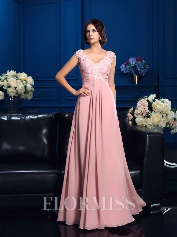 A-Line/Princess V-neck Floor-Length Chiffon Mother of the Bride Dresses With Appliques Lace