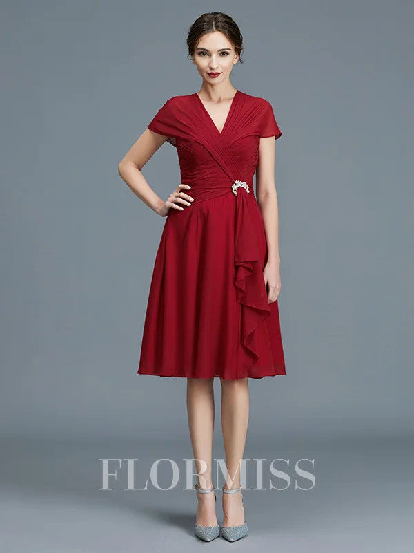 A-Line/Princess V-neck Knee-Length Chiffon Mother of the Bride Dresses With Ruffles
