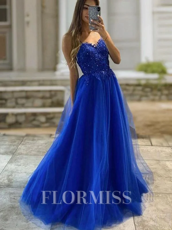 A-Line/Princess V-neck Sweep Train Tulle Prom Dresses With Appliques Lace