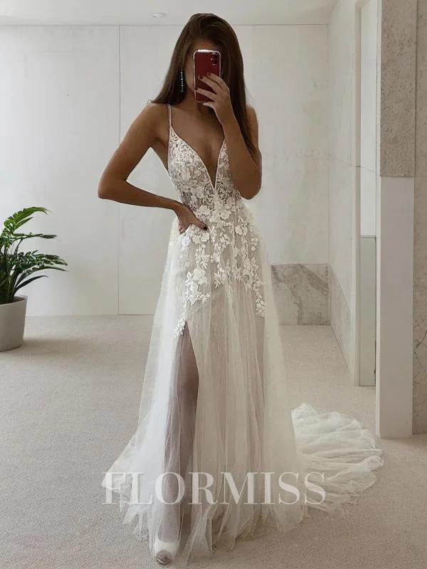 A-Line/Princess V-neck Court Train Tulle Wedding Dresses With Leg Slit