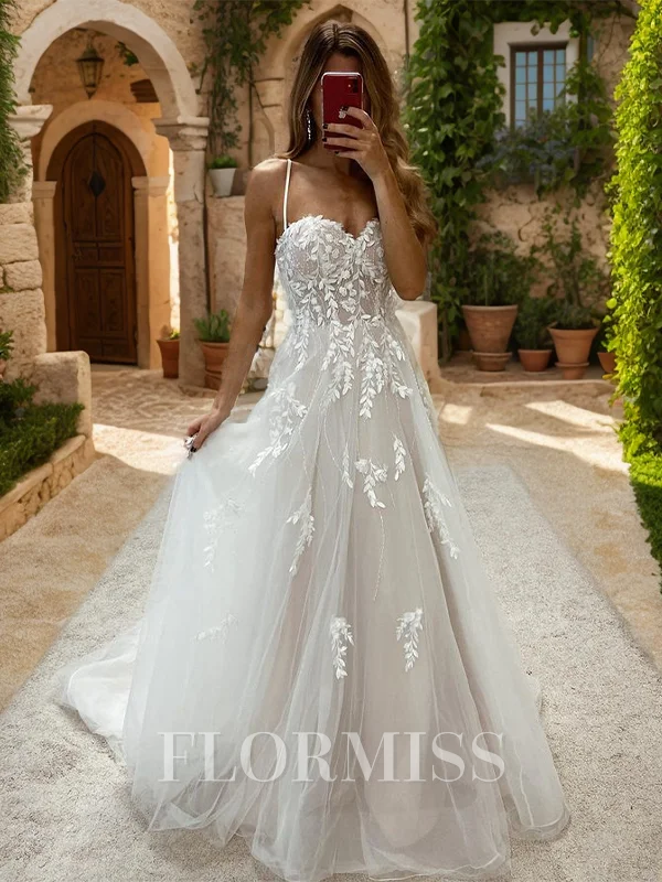 A-line Spaghetti Straps Appliques Lace Court Train Tulle Wedding Dress