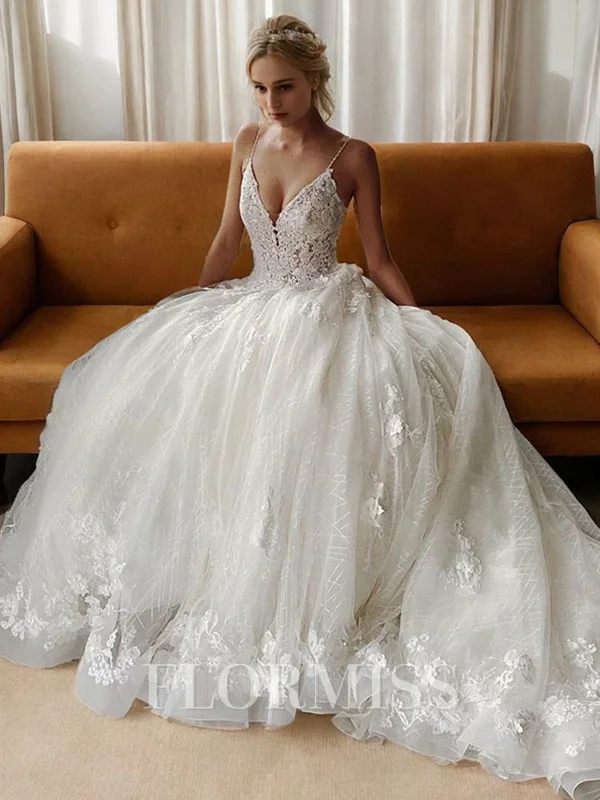 A-line V-neck Appliques Lace Court Train Tulle Wedding Dress