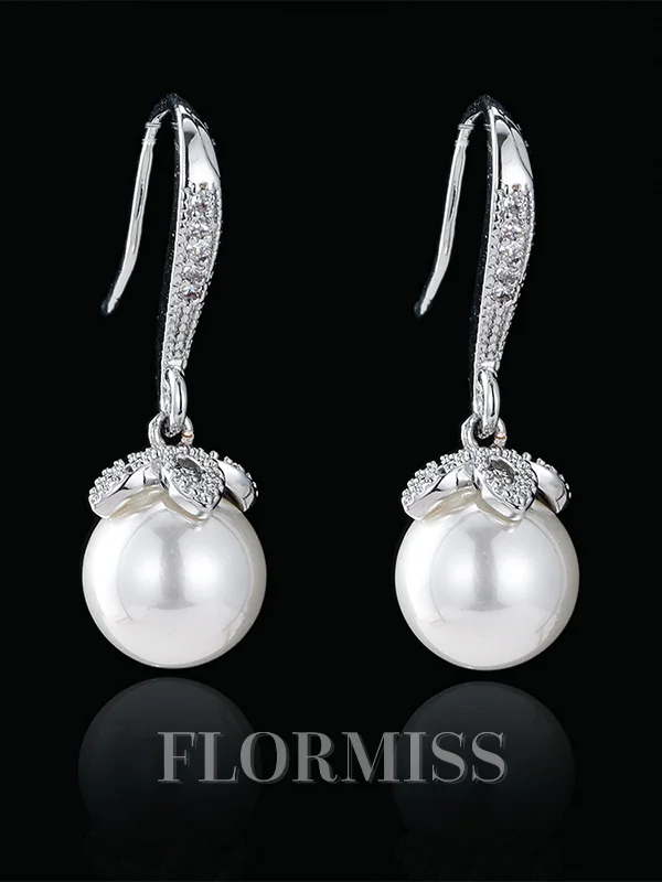 Simple Alloy With Imitation Pearl Earrings