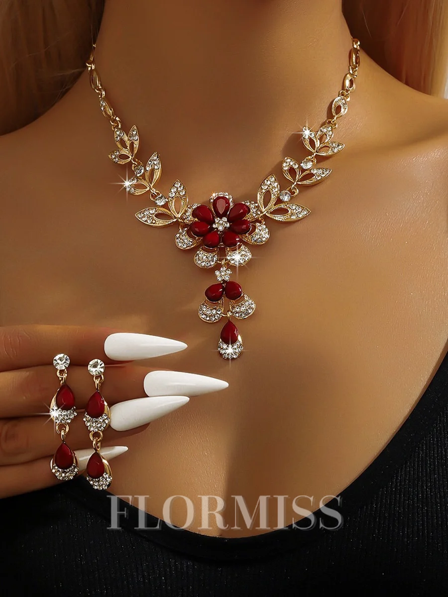 Stunning Alloy With Rhinestone Jewelry Set