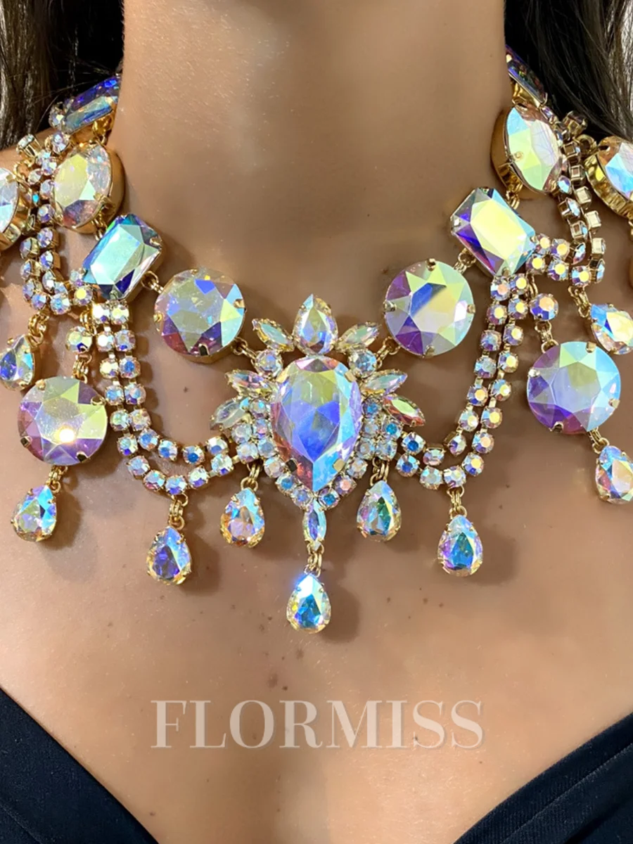 Luxurious Alloy With Rhinestone Necklace