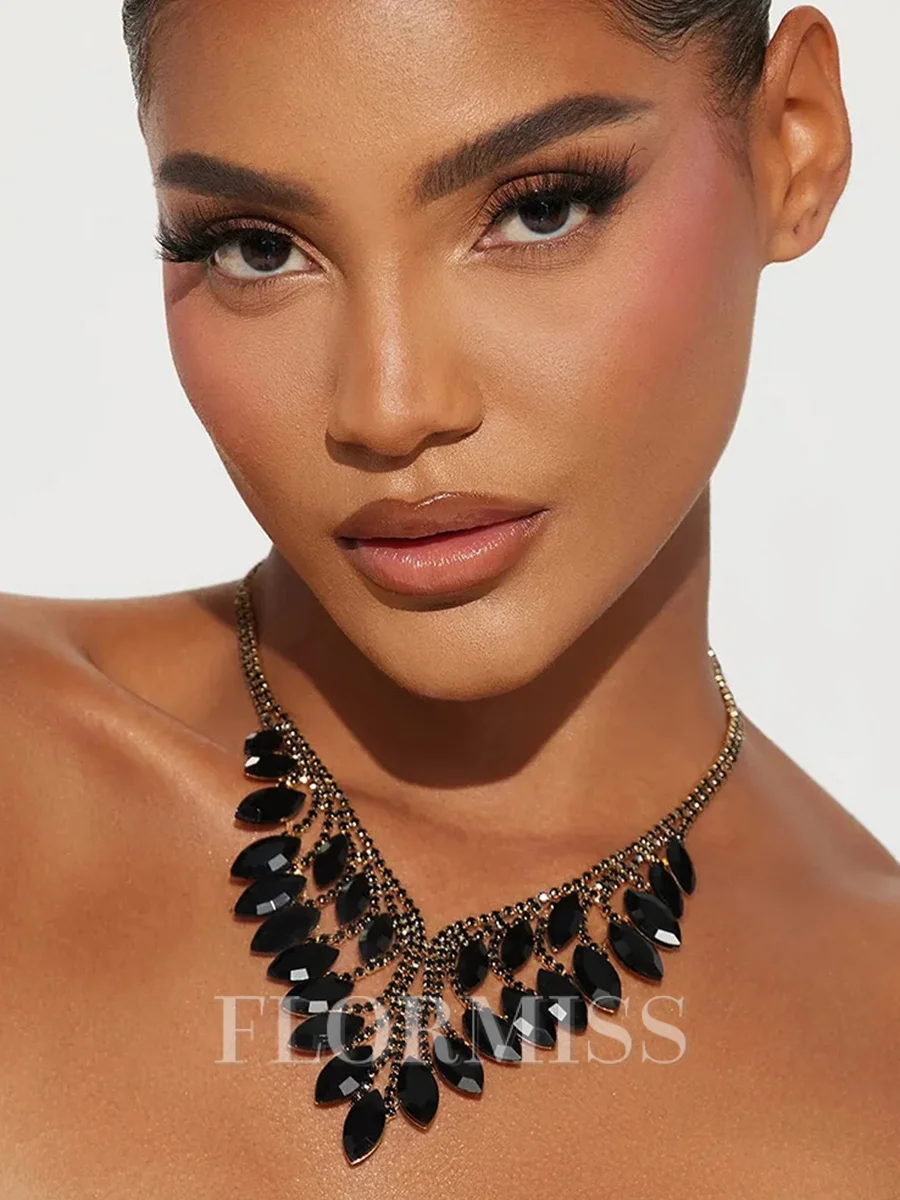 Fascinating Alloy With Rhinestone Necklace