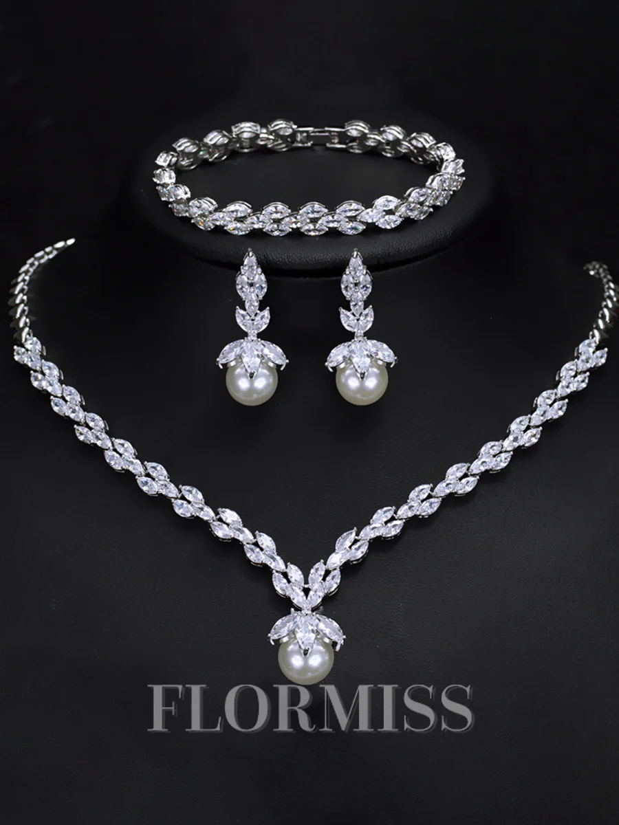 Attractive Copper With Imitation Pearl Jewelry Set