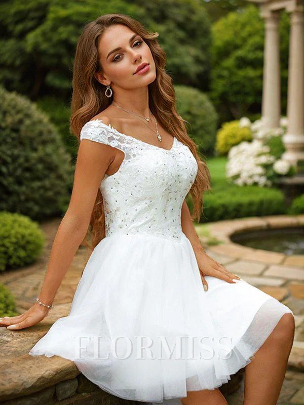 A-Line/Princess Tulle Lace V-neck Sleeveless Short/Mini Dresses