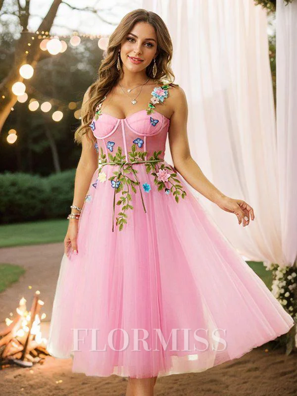 A-Line/Princess Tulle Hand-Made Flower Spaghetti Straps Sleeveless Tea-Length Dresses