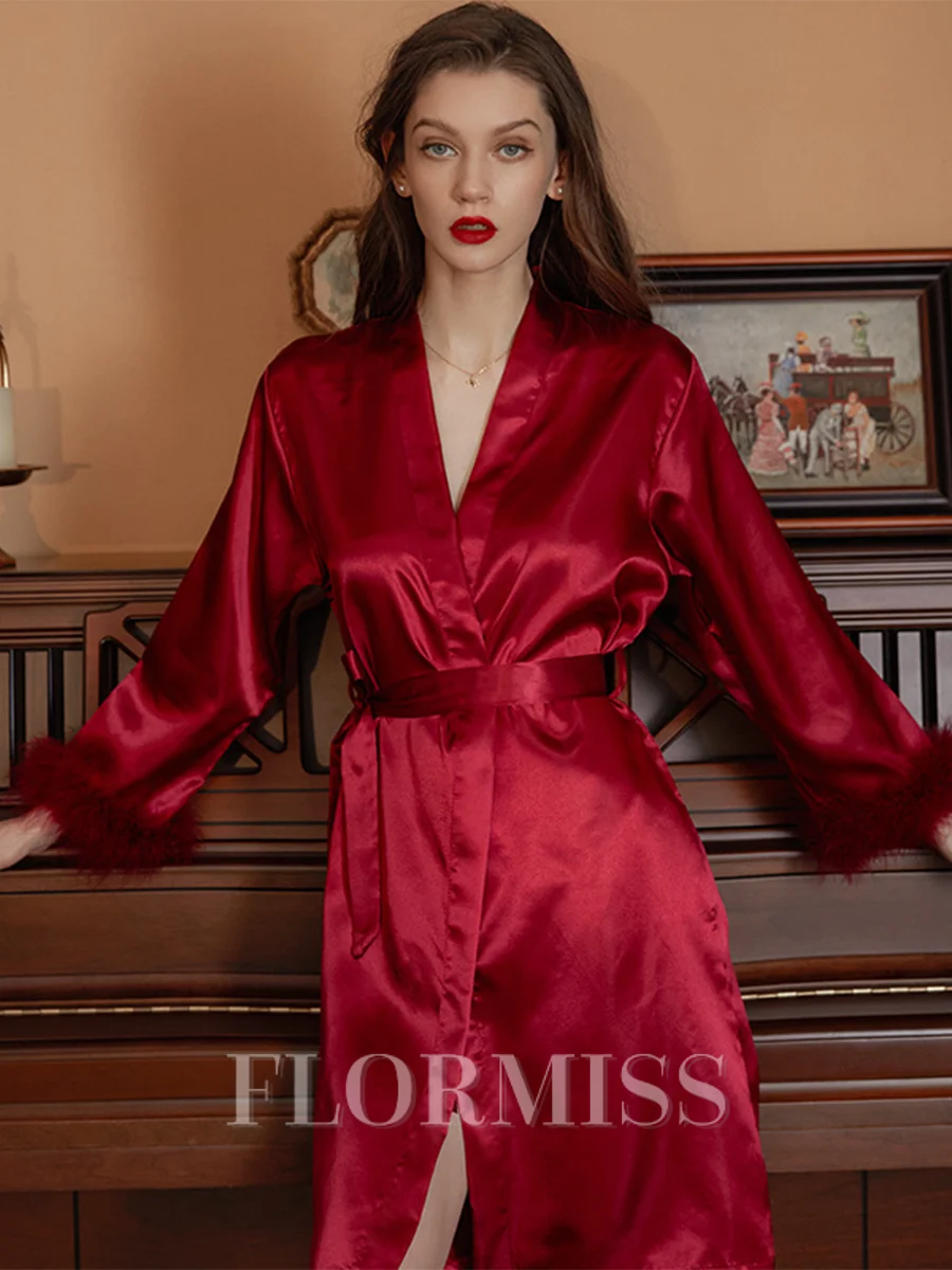 Comfortable Silk like Satin Whith Feathers/Fur Robes