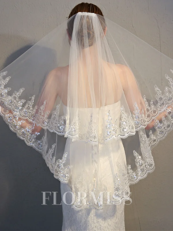 Charming 2 Layer Tulle With Lace Wedding Veils