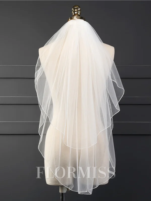 Pretty Tulle Wedding Veils