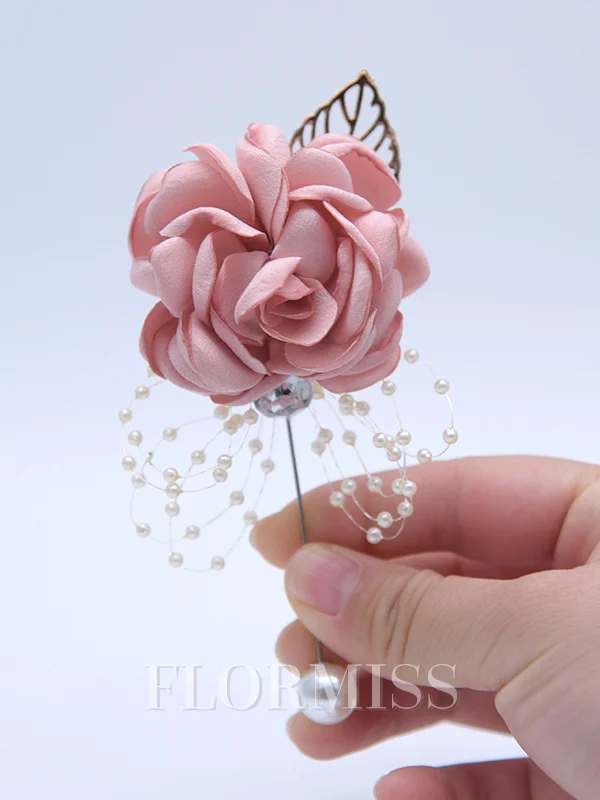 Classic Free-Form Silk Flower Boutonniere(Sold in a single piece)