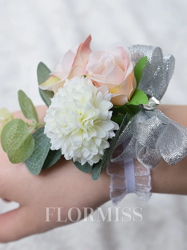 Exquisite Free-Form Cloth Wrist Corsage