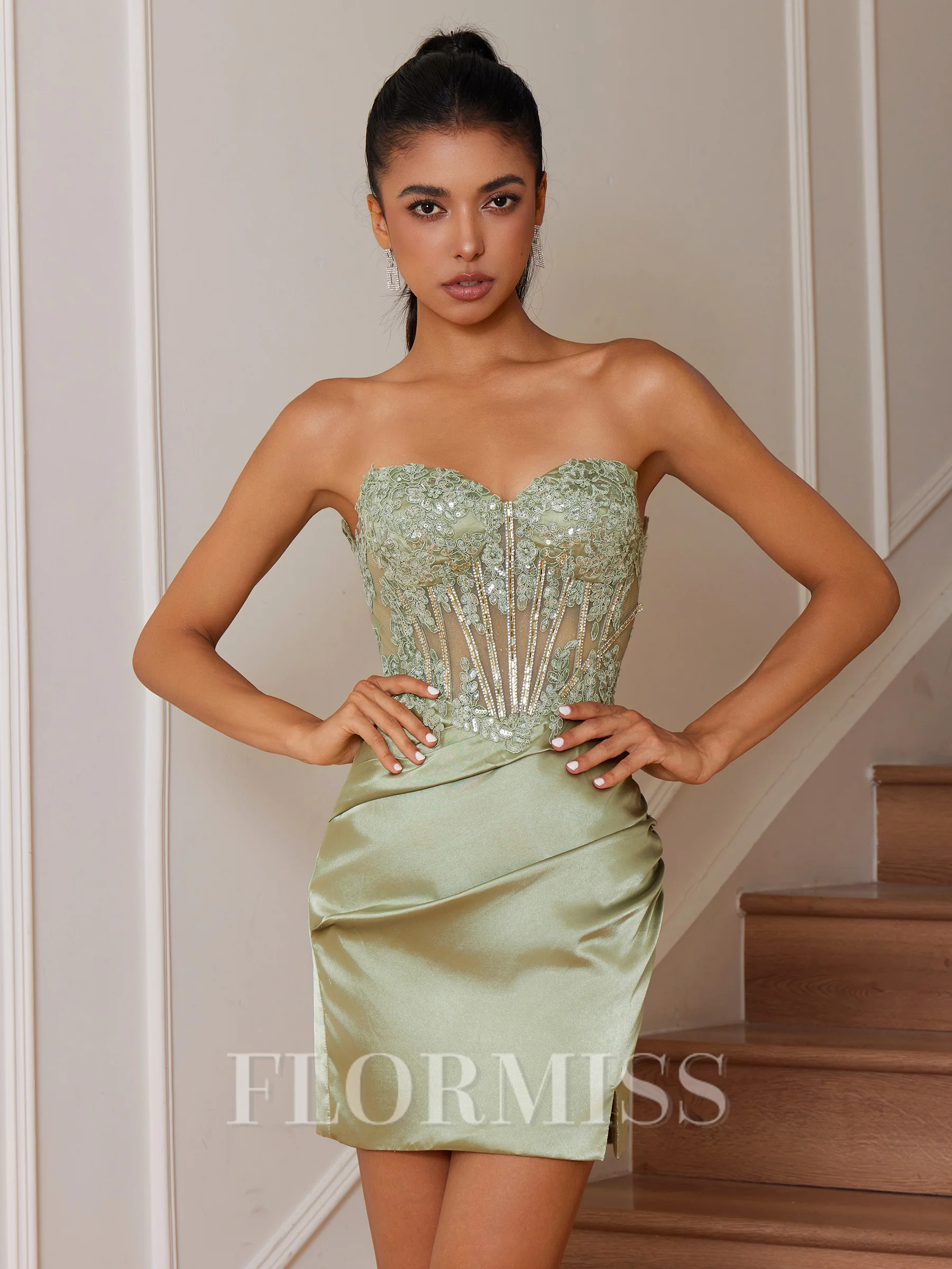 Sheath Appliques Lace Short/Mini Silk Like Satin Corset Convertible Dress