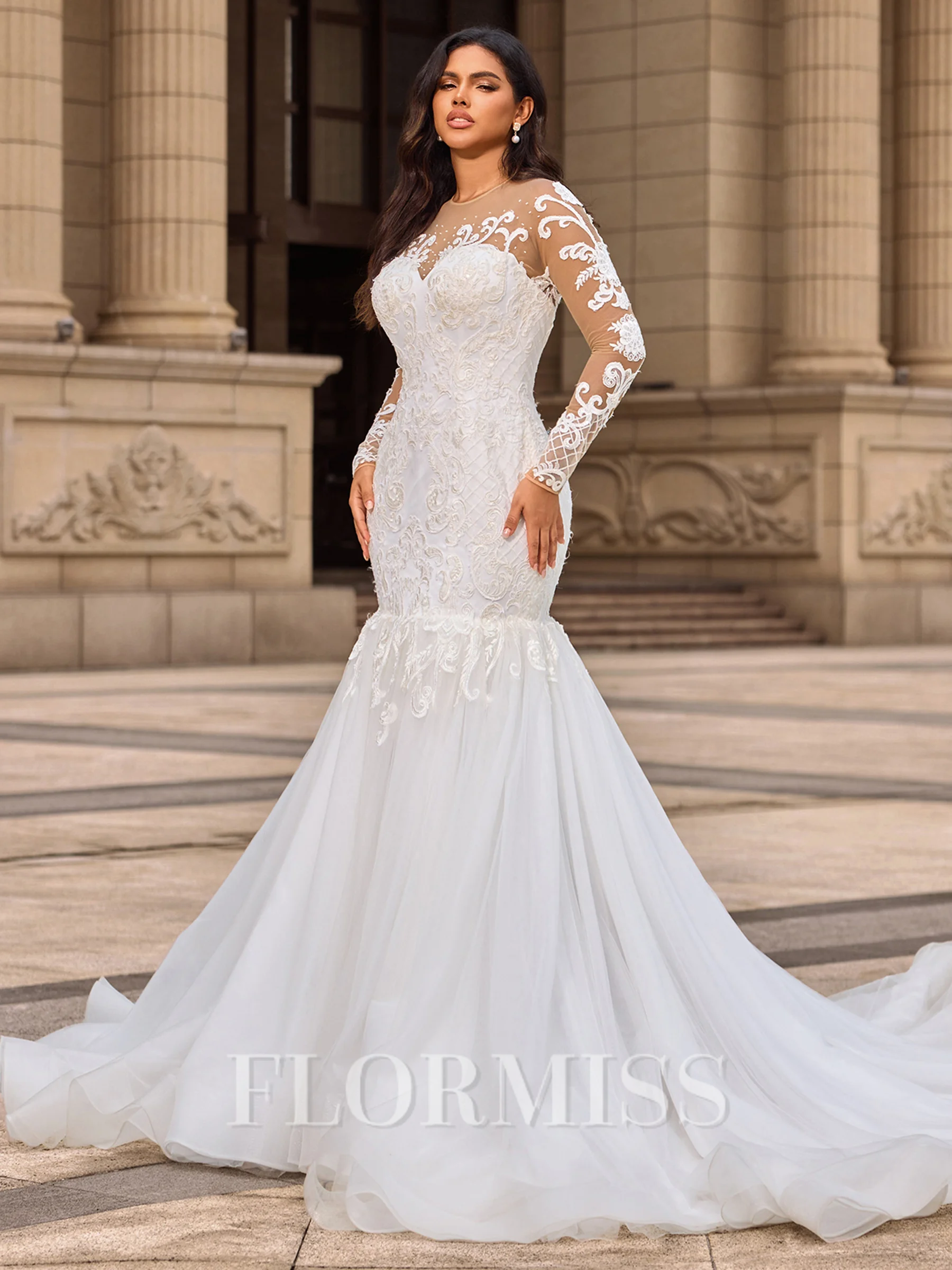 Trumpet/Mermaid Tulle Scoop Long Sleeves Cathedral Train Wedding Dresses