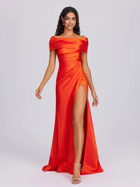 Sheath Scoop Pleated Sweep...