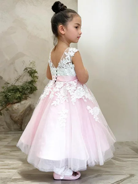 Ball Gown Scoop...