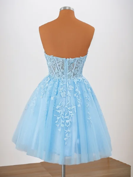 A-line Tulle Strapless...