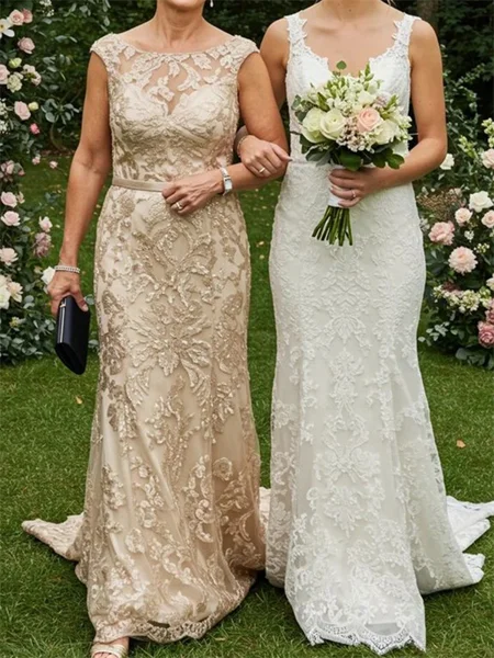 Sheath Bateau Appliques...