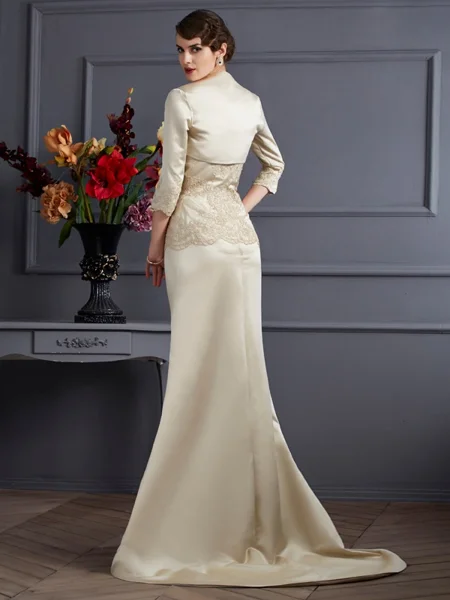 Trumpet/Mermaid Strapless Sweep Train Satin Mother of the Bride Dresses With Appliques Lace