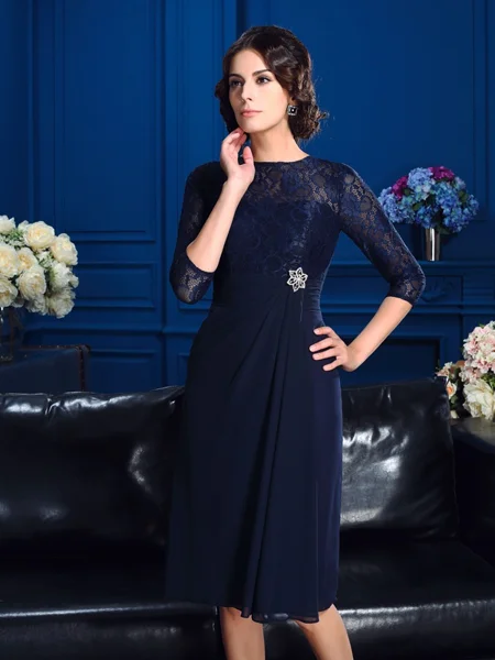 A-Line/Princess Jewel Knee-Length Chiffon Mother of the Bride Dresses With Lace