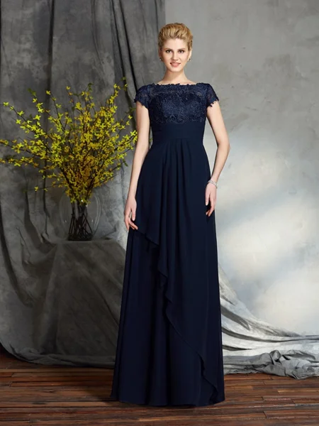 A-Line/Princess Bateau Floor-Length Chiffon Mother of the Bride Dresses With Appliques Lace