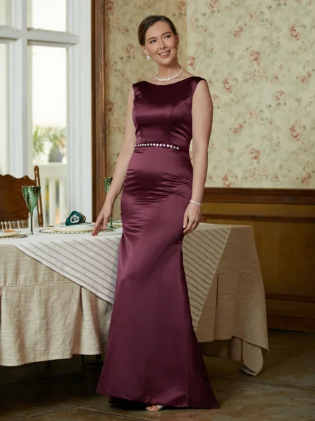 Sheath/Column Scoop Sweep Train Satin Mother of the Bride Dresses With Beading