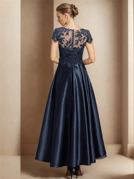 A-line Bateau Short Sleeves...