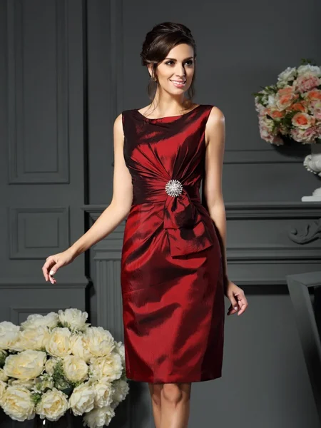 Sheath/Column Scoop Knee-Length Taffeta Mother of the Bride Dresses With Pleats