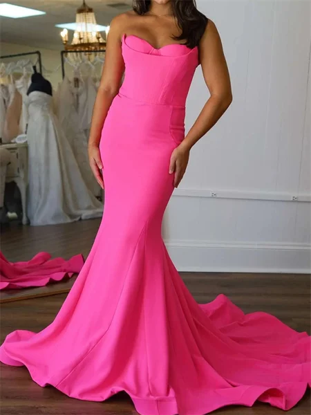 Sheath Sweetheart Court...