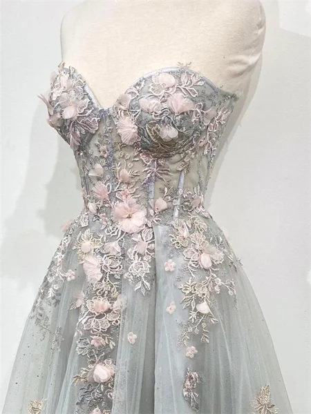 A-line Sweetheart Appliques...