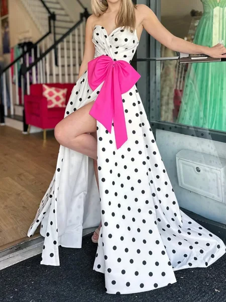 A-line Sweetheart Bow Sweep...