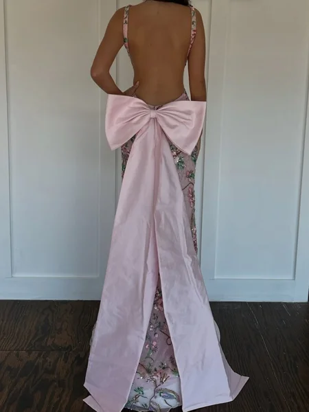 Sheath V-neck Bow...