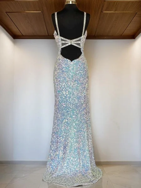 Sheath/Column V-neck Sweep...