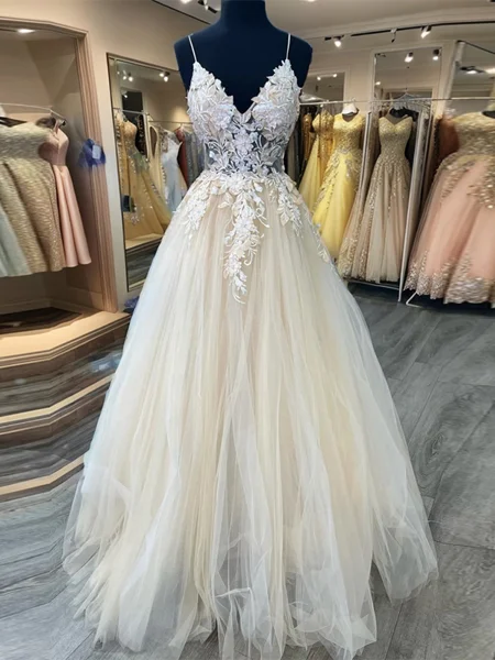 A-line V-neck Appliques...