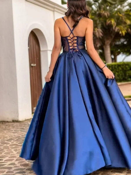 A-line V-neck Appliques...