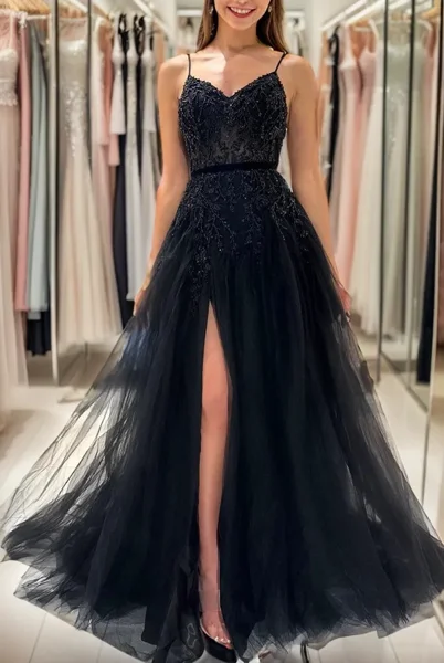 A-line V-neck Appliques...