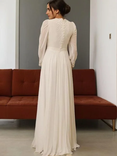 A-Line/Princess Jewel...